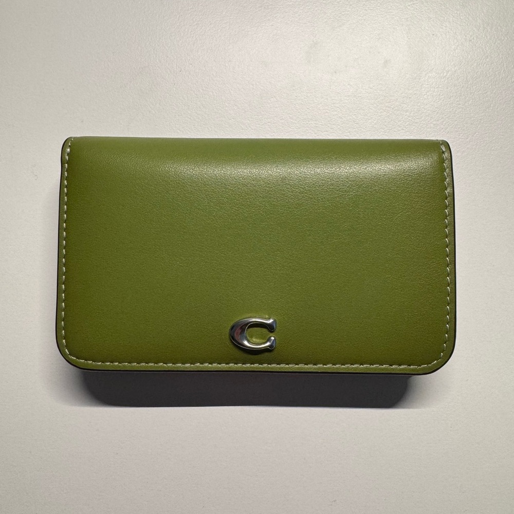 Coach Essential Slim Card Case Wallet
